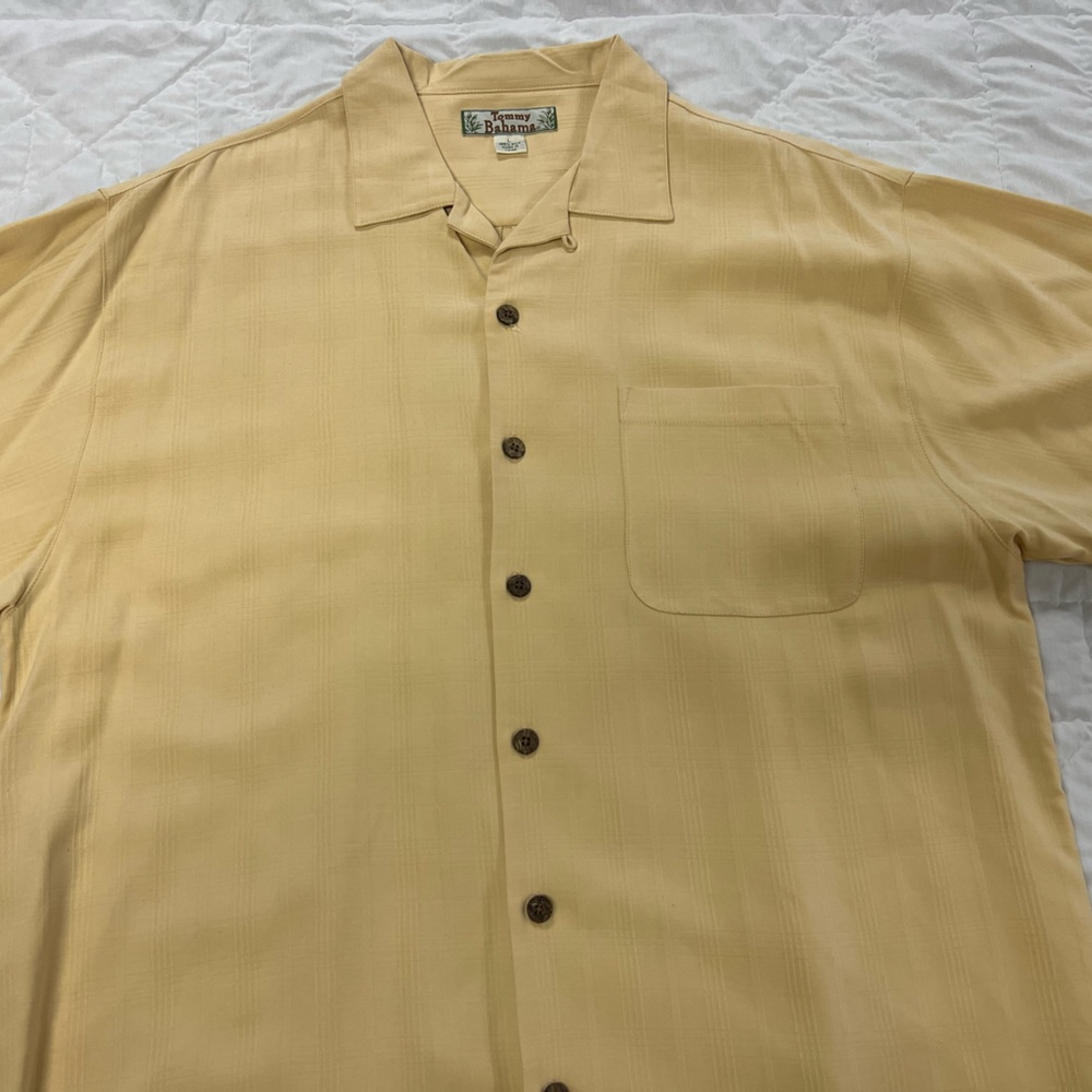 Tommy Bahama 100% Silk Shirt